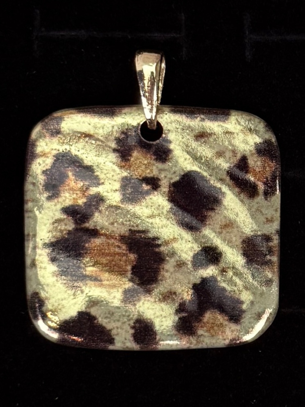 Bintage goldtone animal print pendant + Free 16β Cord Necklce - Picture 5 of 6